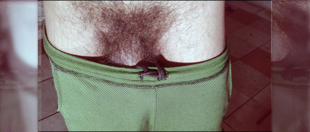 Stink HairyMale: Seorang Lelaki Merokok