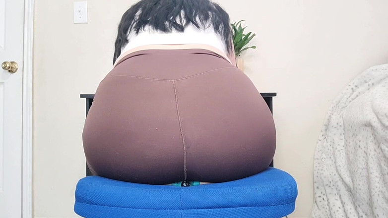 Julia Ryan: 눈치채지 못한 채