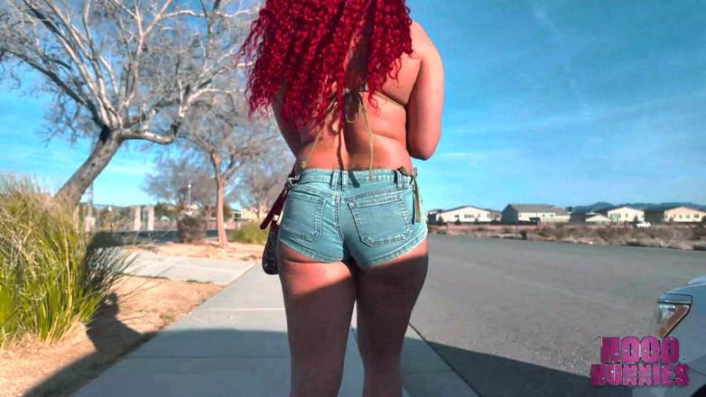 Hood Hunnies: Sexy Redbone Finds Her Some Big Hood BBC