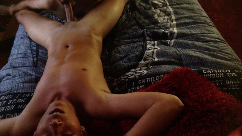 The Substance: 아름다운 라티노와 함께하는 프리미엄 블로우잡을 위한 창의적인 각도!