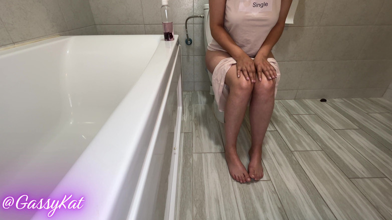 GassyKat: La toilette quotidiana episodio 22