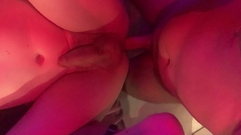 Brashen: Si Cewek Kembar Rambut Merah Ashen Dientot Habis-habisan Sampai Dalam...