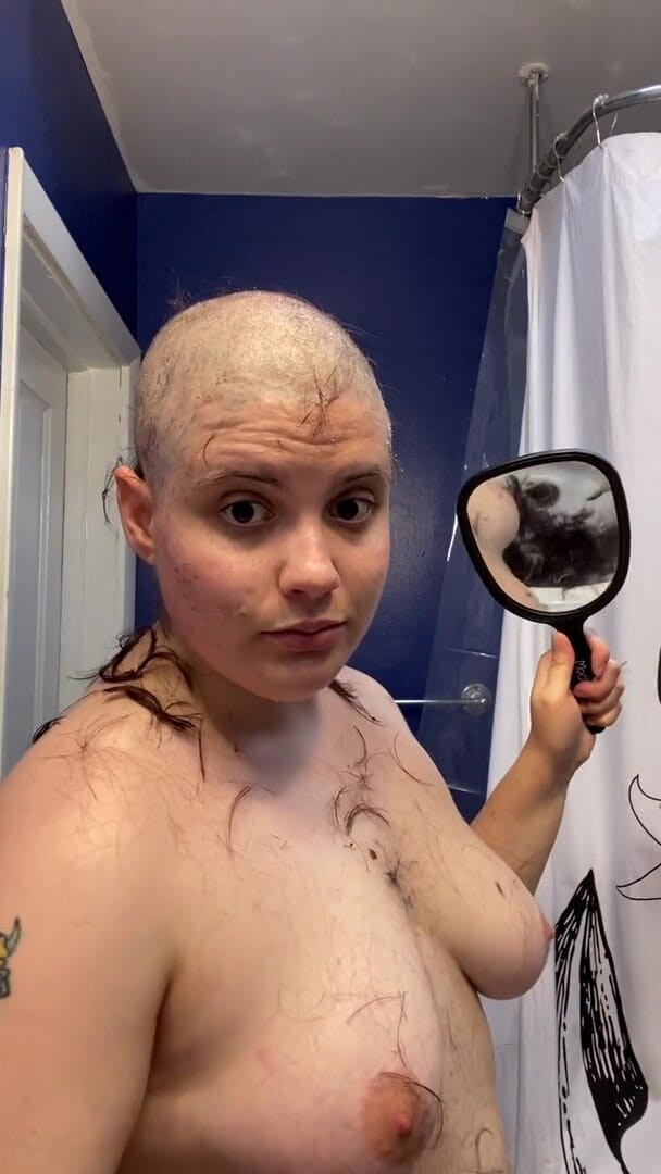 Adama Daat: Hairless whore: going completely bald and browless with a fetish...