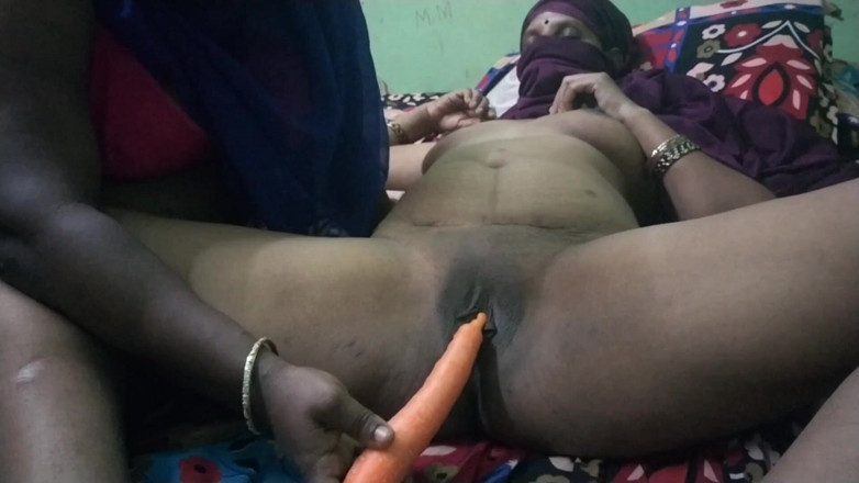 Tamil lesbian: タミルコインバトールレズビアンホットフィンガービデオ