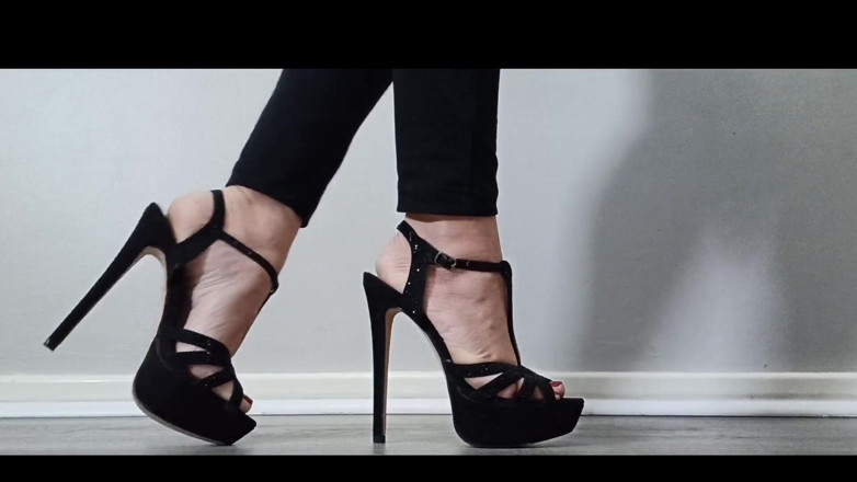 Kinky Lyrical: Kratší verze videa