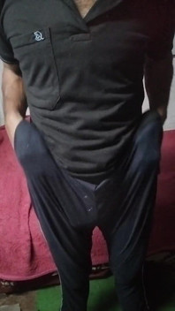 Shemale indiano chenge dress è a casa
