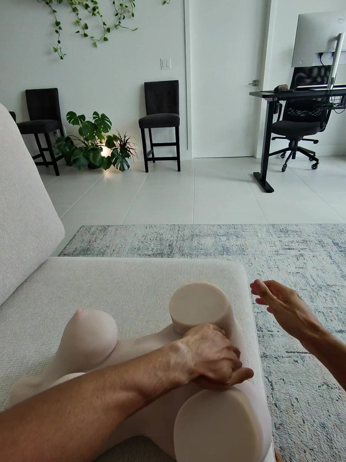 Chokobanana: Era ori futaiul cu doamna de la curățenie, ori tantaly-ul...