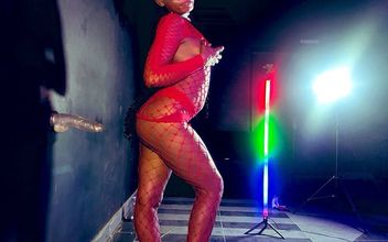 Was Giving a Lab Dance at Club Drill Got so Wet N Horny I Just Had to Get off