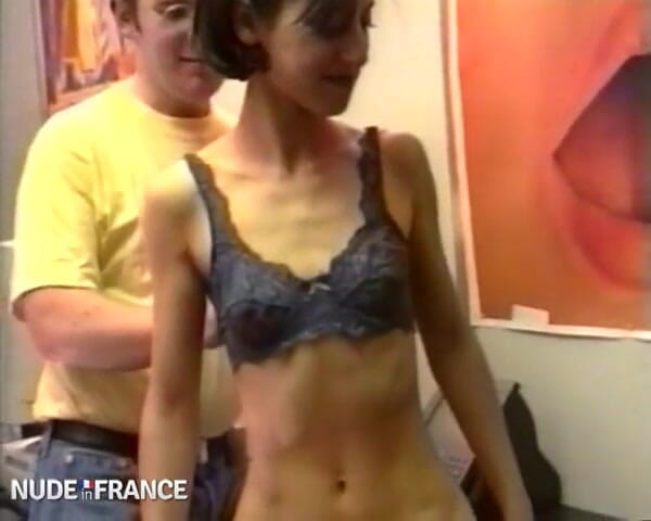 La France a Poil: Caroline, gorgeous little nympho, discreet and very excited