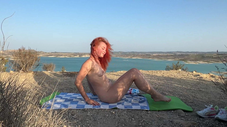 Sheryl X Sinclair: Outdoor Naked Yoga Session. Stretching Glutes and Split.
