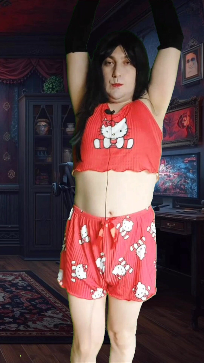Kitty_Cross: White Feminine Pretty Sissy in Sweet Shorts Booty Dance