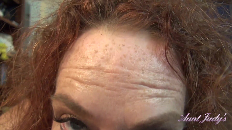 Aunt Judy's: Auntjudys - tante seksi dewasamu yang lagi sange ms. Ginger merangkak...