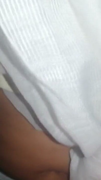 Kembali dari kovil dan dia terlihat sangat seksi