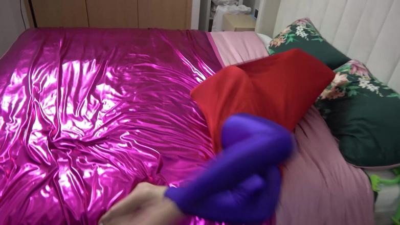 Latina Fetish: Lilly in un nightmare in spandex (fullhd)