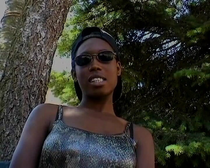 BB Video - Old School: Німецька аматорська темношкіра тінка соло, жіночі іграшки брюнетки