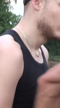 Niemieccy faceci w surowym outdoor jebanie