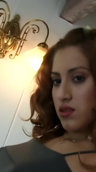 Jane Lixx: Joven, Aparentemente Tímida, Follada Fuerte Por Una Polla Grande Y Madura