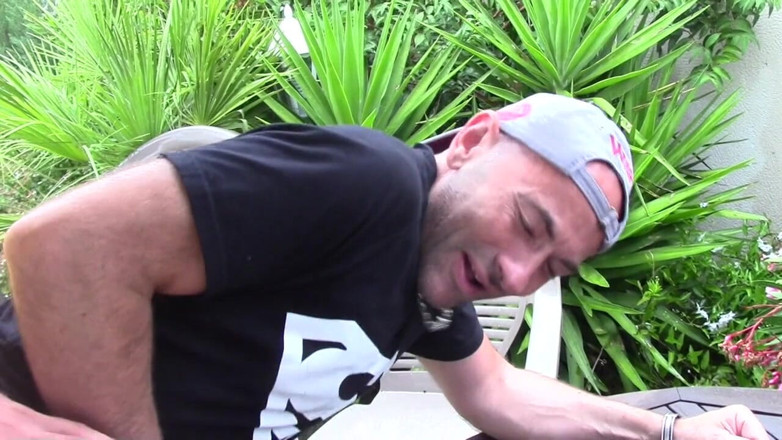 Jess Royan XXX: French dude used bareback in the garden