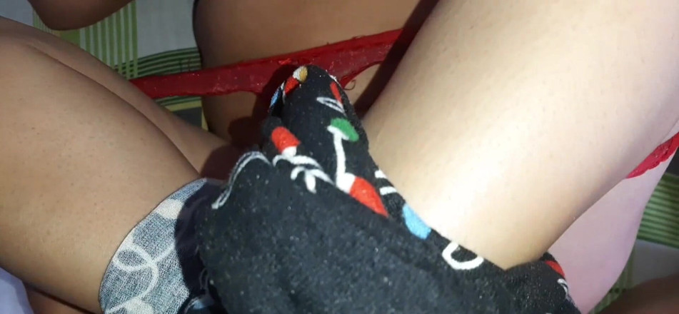 Oriane_Suck_Roses: mere vikrit parosi ne mujhe chodna chaaha hai kyonki main 18...