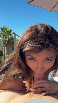Trikepatrol si ratu pinay dengan toket kecil lagi muasin kontol mewahnya