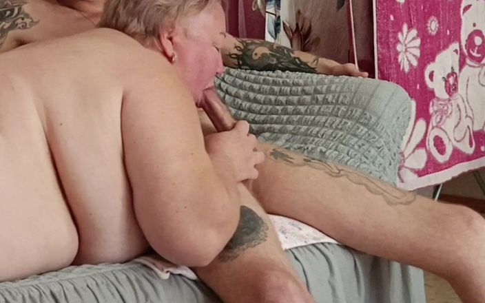 Zona901: Macecha miluje dělat hluboké kouření po ránu
