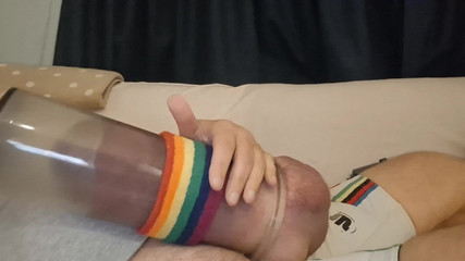 Monster_Meat_: 一根大而有力的鸡巴