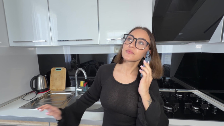 FamilyNews: My Stepmother's Hot Girlfriend Gets a Good Fuck