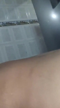 Sex mit meiner tante in der küche, während ihr ehemann bei der arbeit ist