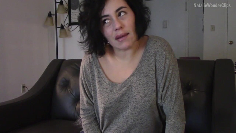 Natalie Wonder: Ibu tiri hot sahabatmu yang sange lagi asik ngentot sama...