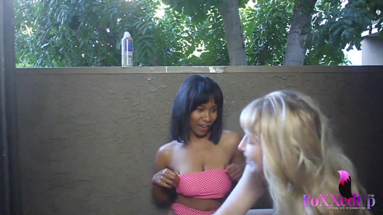 Jenna Foxx: Jenna Foxx interracial booty and big boob worship!