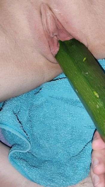 Wild Life PA: Fucking Cucumber My Step Sister