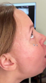 Amateur mamada con preñada en la cara