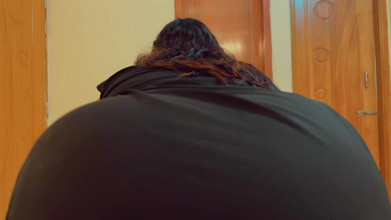 Aria Mia: En la luz de medianoche y mi madrastra caliente quieren...