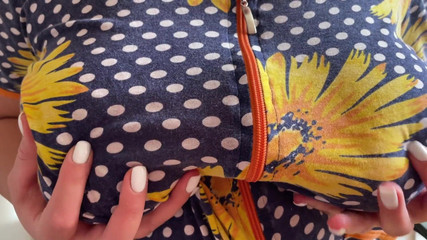 Lux Eva: Máy bay bà già chơi với vú và âm vật