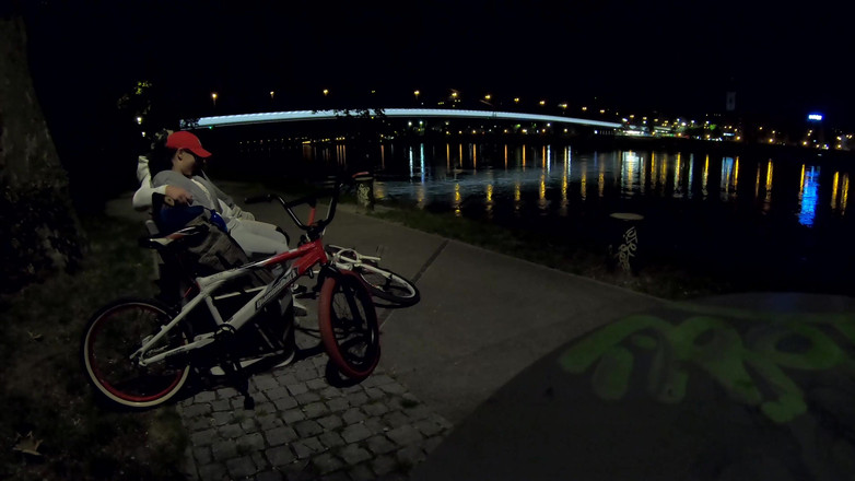 DedeDeville: Opravdu riskantní a rychlý amatérský sex s mým nevlastním bratrem,...