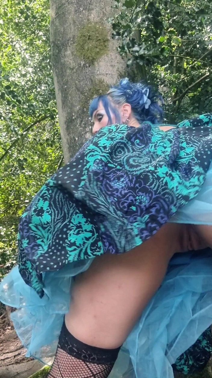 Mania Pigmilk: Butterfly Fairy Bawi Się Swoją Cipką I Daje Jej Klapsy...