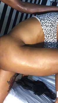 널 기분 좋게 만들기 위해 내가 할 수 있는 일은 좋은 섹스일 뿐