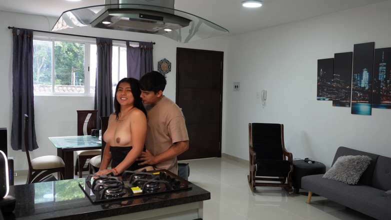 dayav: Sdílím postel s přítelem své nejlepší kamarádky, když je na...