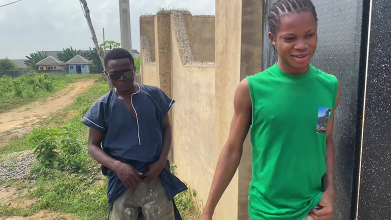 Baddestboyx: 自分が屋外のシーンにいて、赤ん坊のように泣いていたことを忘れてしまいます