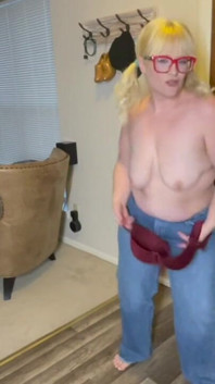BBW Dancing Queen Shows off Her Jiggly Fat Body