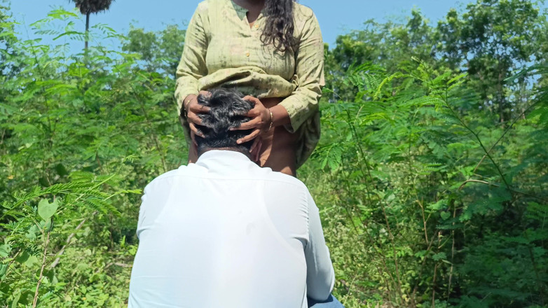 Inba: सौतेला भाई जंगल की तरफ चुदाई कर रहा है