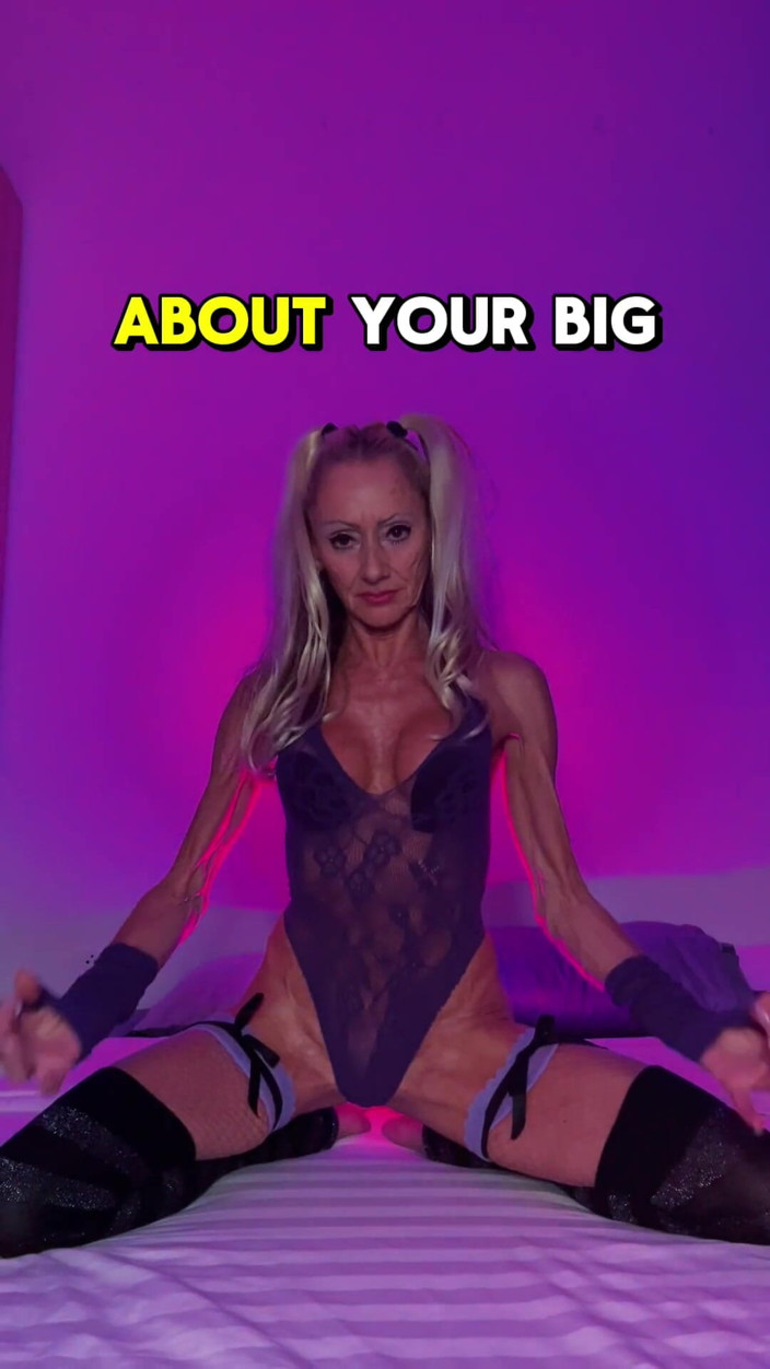 Sienna Diamond: Barbie MILF Wearing Purple