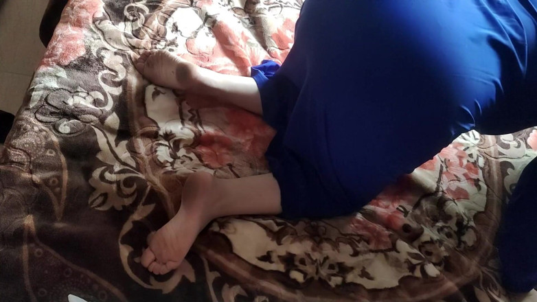 Basant: Una donna marocchina viene scopata dal manager di suo marito...