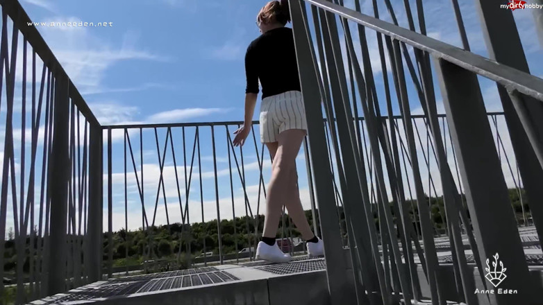 Anne Eden: 고속도로에서 정자 폭발!