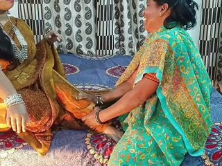 Hotty Jiya Sharma: 인도 포르노 비디오 - Nokar Malkin과 새엄마 그룹 섹스의 찐 인도 섹스 비디오