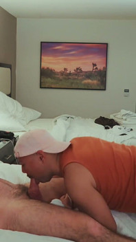Latin Bottom Gets Pounded by White Muscle Bear Daddy