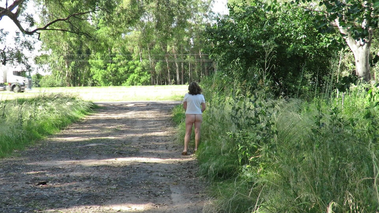 Milfcamsex: 帕特里夏步行...