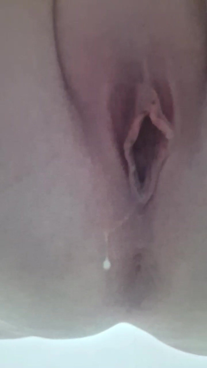 Indian Snow White: 湿润的阴户放电