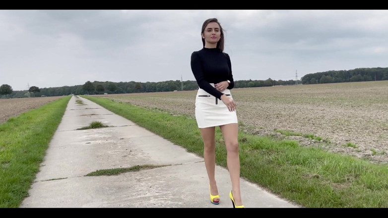 Goddess Lena: Topuklu ayakkabılarla yürüyüş bölüm 2