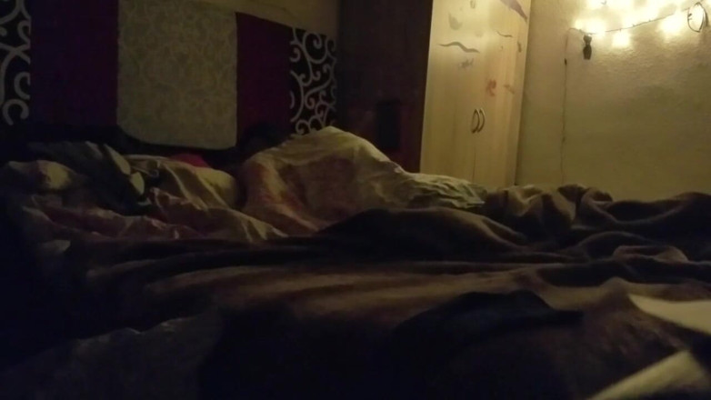 KittieNoOne: Dnes v noci jsem pro něj byla subkou